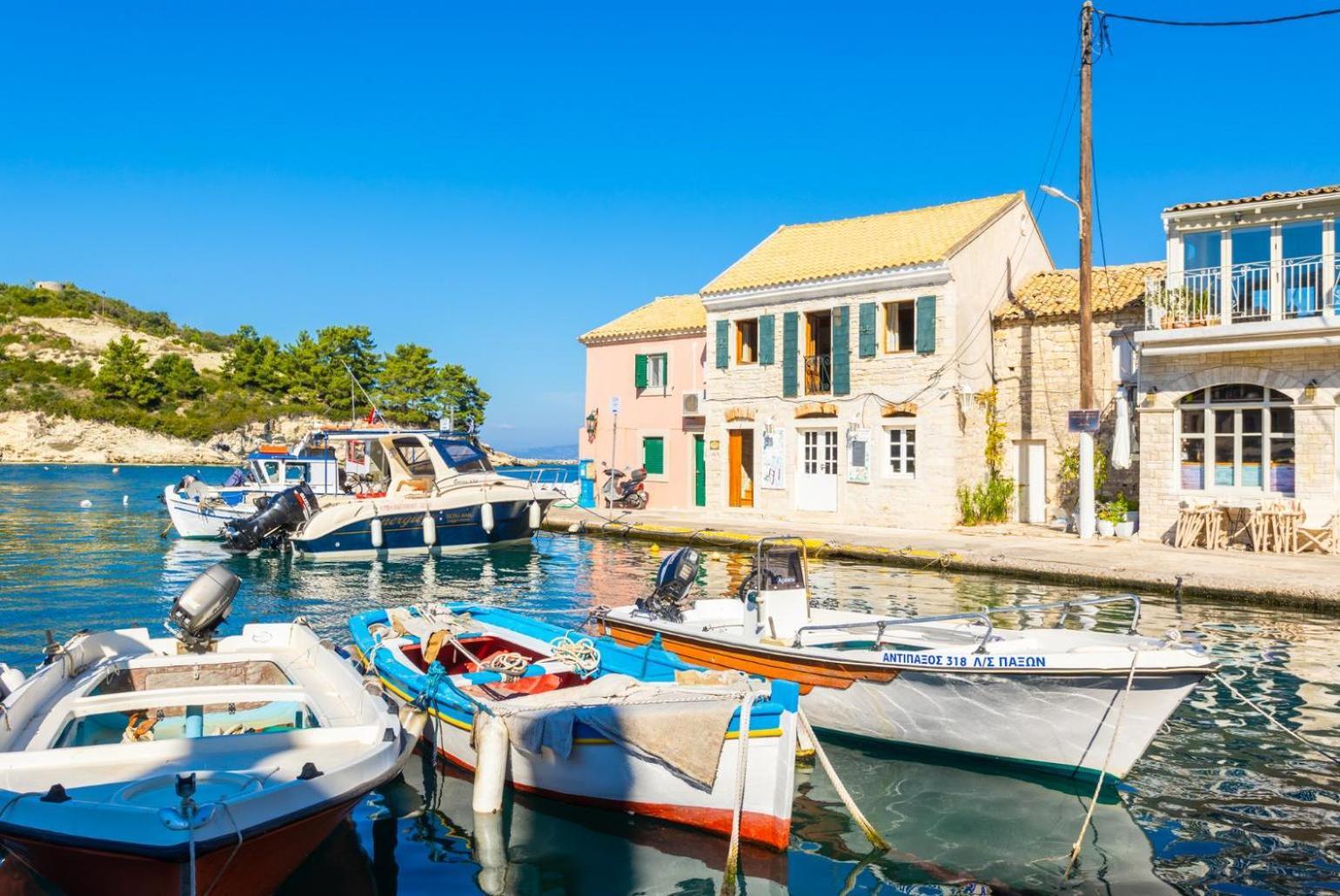 شقة Spiros Jetty House Longós المظهر الخارجي الصورة