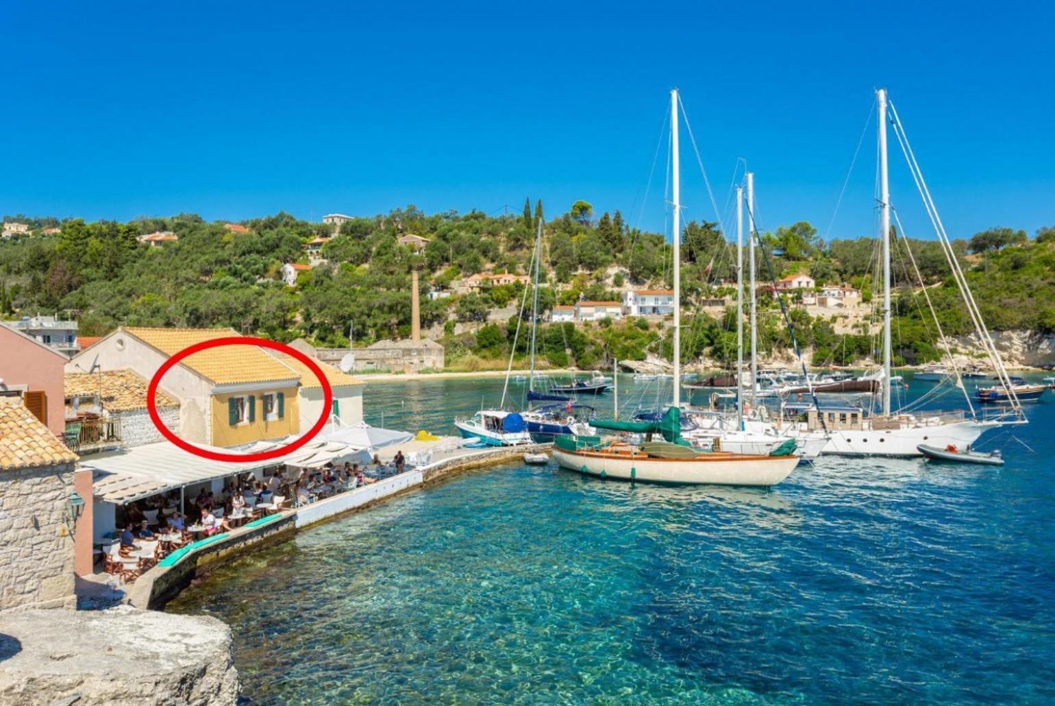 شقة Spiros Jetty House Longós المظهر الخارجي الصورة